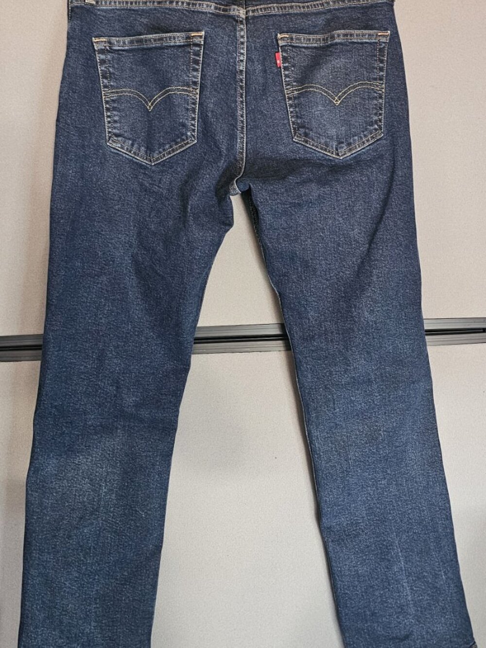 Levis 514 Jeans Men 34X30 Slim Fit Straight Leg Dark Wash Denim - Picture 2 of 6